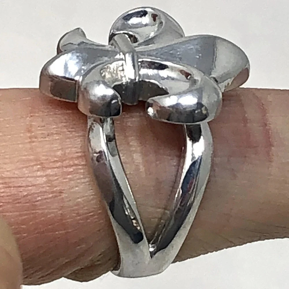 Fleur de Lis Polished Ring Sz 7 Band Aluminum Arthur Court Discontinued Jewelry